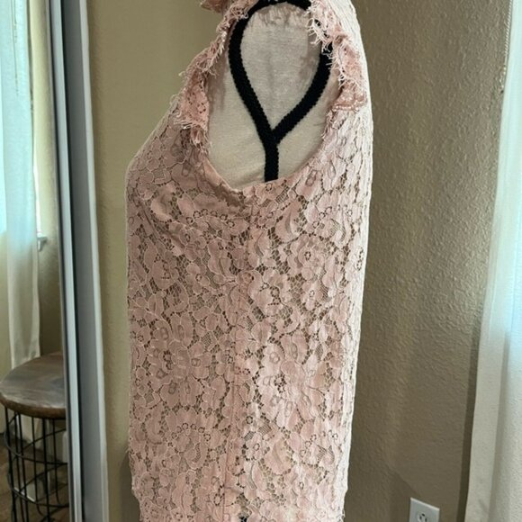 LACE SLEEVELESS TOP - Picture 2 of 9